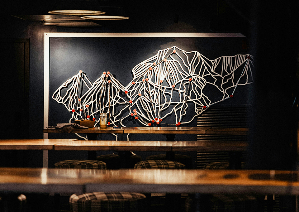 Dining & Lounge Spaces 5 Statement artwork for restaurant lounge interior