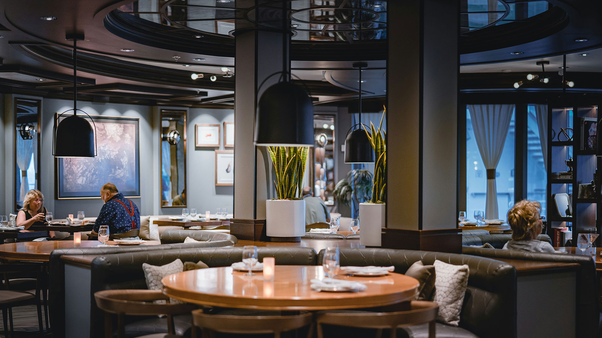 Dining & Lounge Spaces 6 restaurant dining space with custom wall artwork