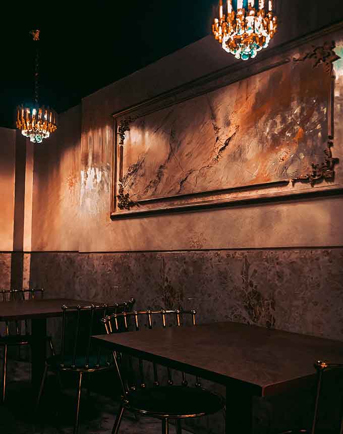 restaurant wall art interior dining atmosphere artwork